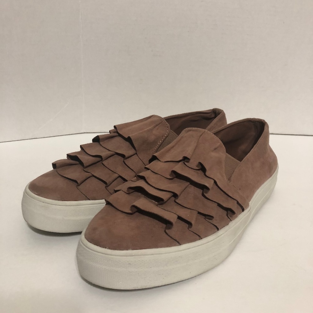 report ruffle shoes  womens size 10 mauve color